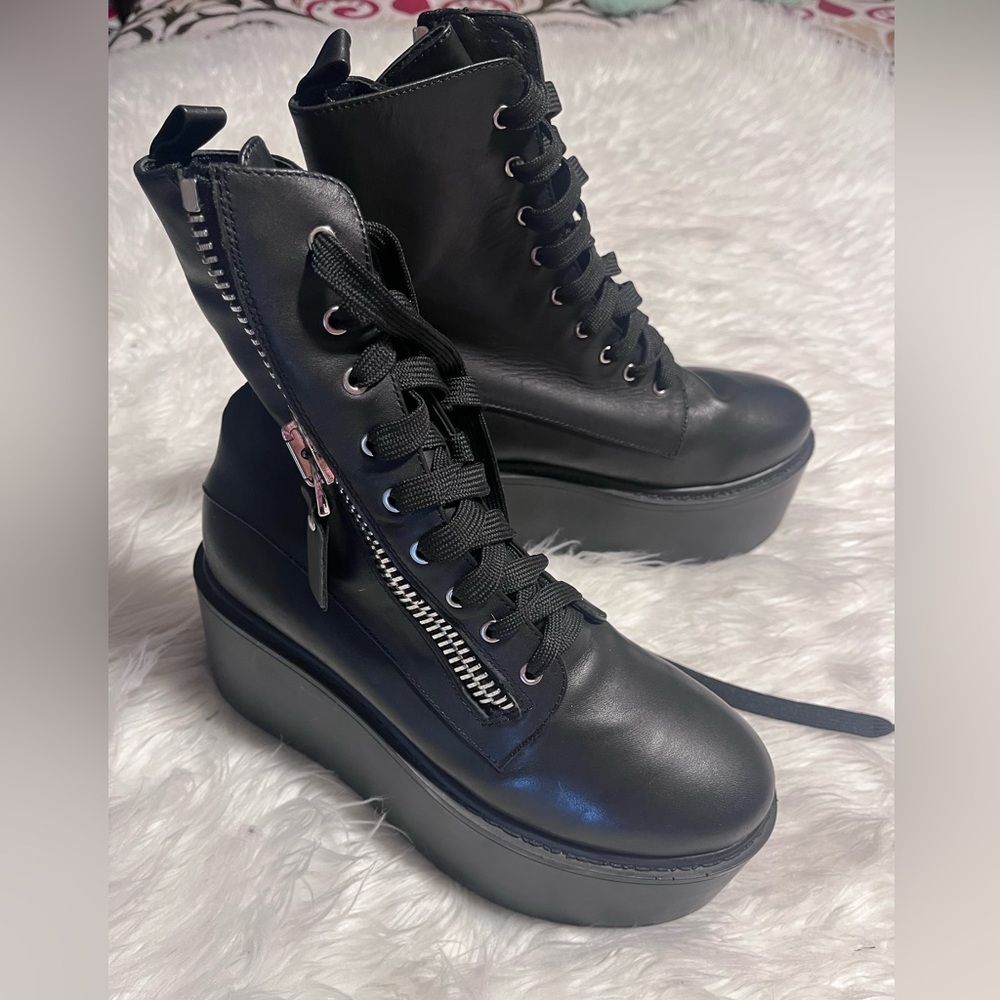 Dolls kill unit trench platform boots